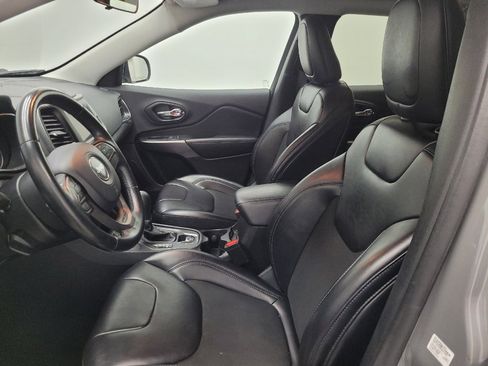 Used 2020 Jeep Cherokee Latitude Plus w/ Cold Weather Group image 17