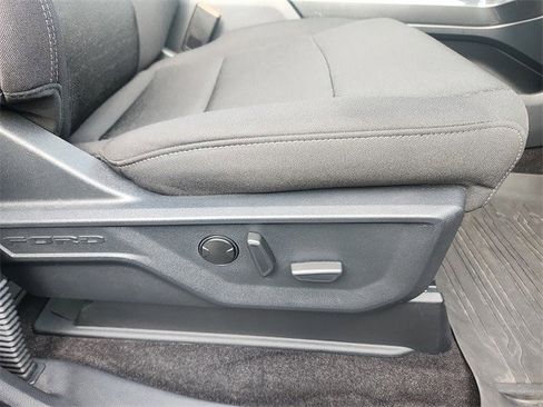 Certified 2022 Ford F150 XLT w/ Equipment Group 302A High image 33