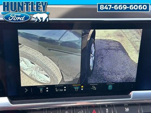 Used 2023 Chevrolet Silverado 1500 High Country w/ High Country Premium Package image 26