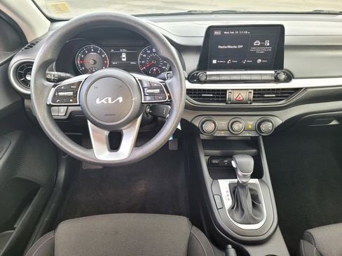 Used 2023 Kia Forte LXS image 15