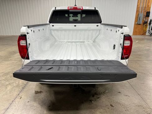 New 2026 GMC Canyon Elevation w/ Convenience Package image 11