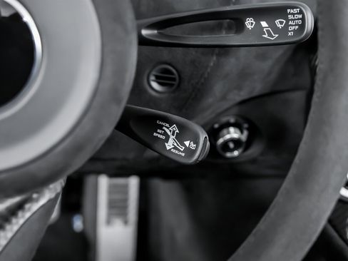 Used 2019 McLaren 720S Performance image 33