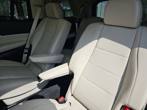 Certified 2023 Mercedes-Benz GLS 450 4MATIC image 17