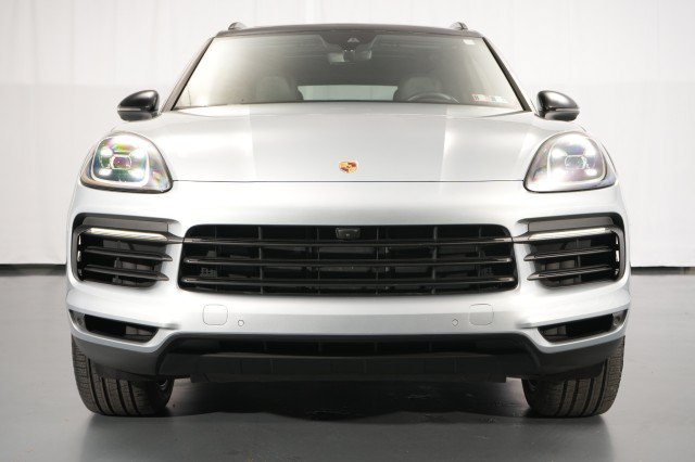 Used 2023 Porsche Cayenne AWD/4WD image 5