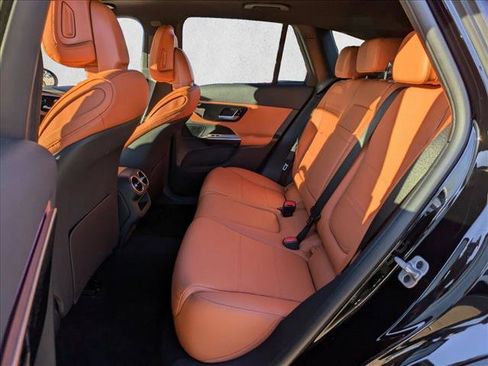 Used 2026 Mercedes-Benz GLC 300 image 18