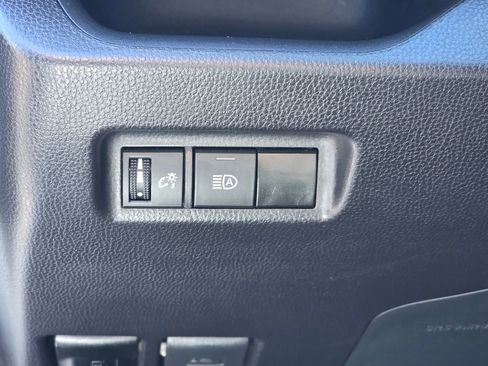 Used 2025 Toyota RAV4 XLE image 13