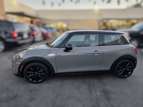 Used 2019 MINI Cooper S image 2