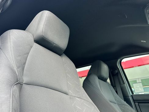 Used 2024 Toyota Tacoma SR5 AWD/4WD image 17