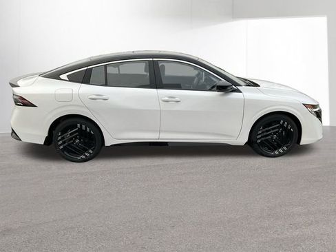 New 2026 Nissan Sentra SR w/ SR All Weather Package image 32