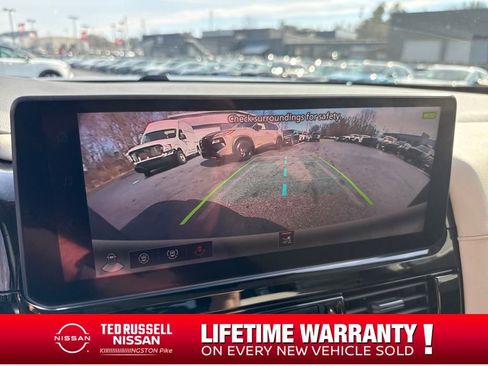 New 2026 Nissan Pathfinder SL FWD image 33