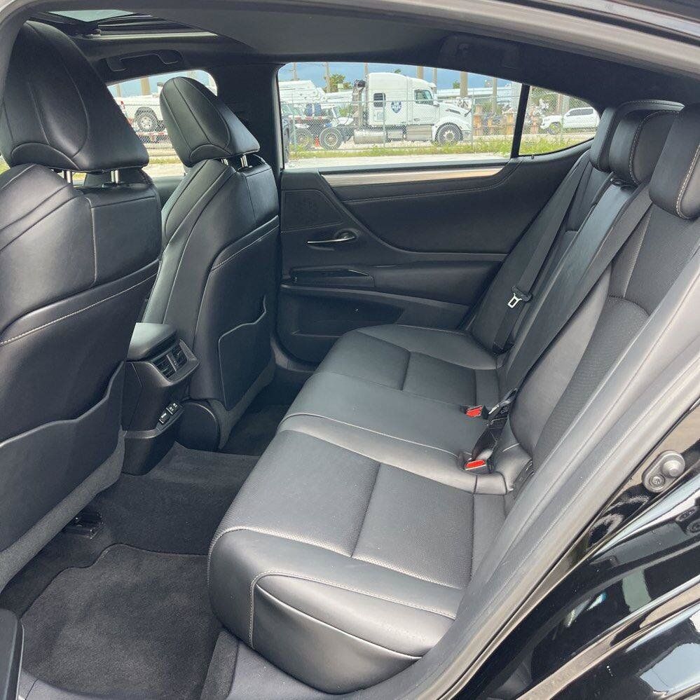 Used 2021 Lexus ES 350 F Sport w/ Accessory Package 2 FWD image 9