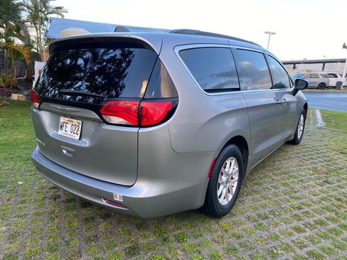 Used 2021 Chrysler Voyager Lxi image 7