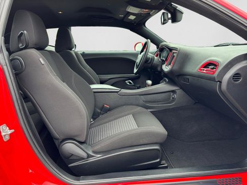 Used 2020 Dodge Challenger SXT AWD/4WD image 15