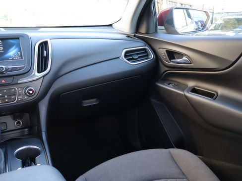 Used 2018 Chevrolet Equinox LT FWD image 13