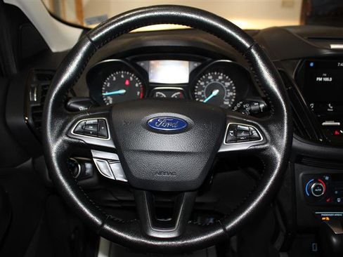 Used 2017 Ford Escape Titanium AWD/4WD image 16