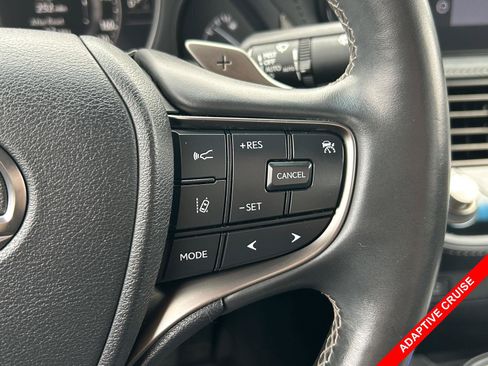 Used 2022 Lexus LS 500 AWD w/ Accessory Package (Z1) image 7