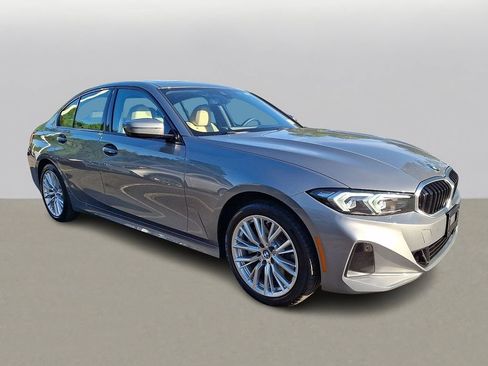 Used 2023 BMW 330i xDrive Sedan w/ Driving Assistance Package AWD/4WD image 3