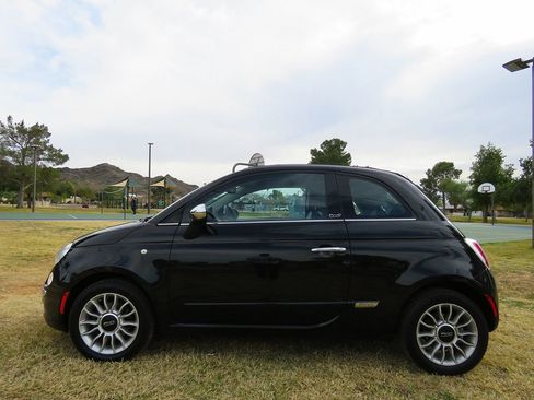 Used 2013 FIAT 500 Lounge FWD image 3