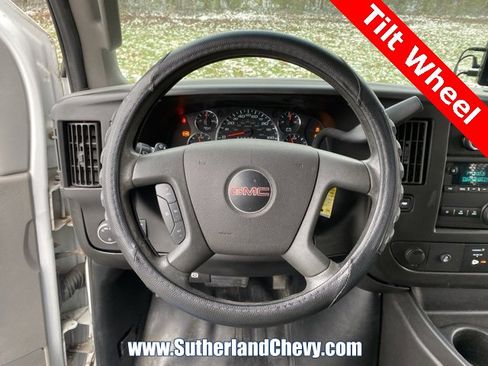 Used 2017 GMC Savana 3500 image 16