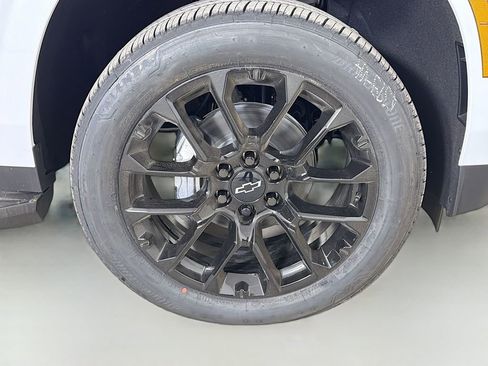 New 2026 Chevrolet Suburban High Country w/ Sun And Tow Package AWD/4WD image 29