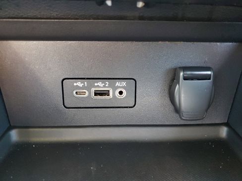 Certified 2021 Nissan Sentra SR image 28