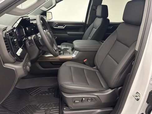 New 2026 Chevrolet Silverado 1500 RST w/ RST All Star Premium Package AWD/4WD image 17