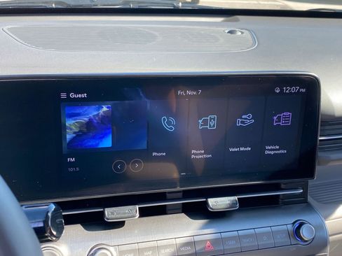 Used 2025 Hyundai Kona SEL image 21