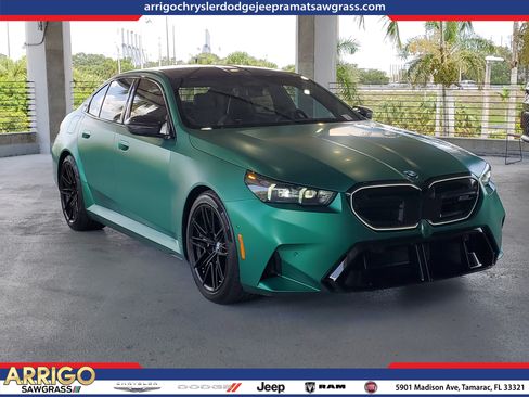 Used 2025 BMW M5 w/ Carbon Package AWD/4WD image 1