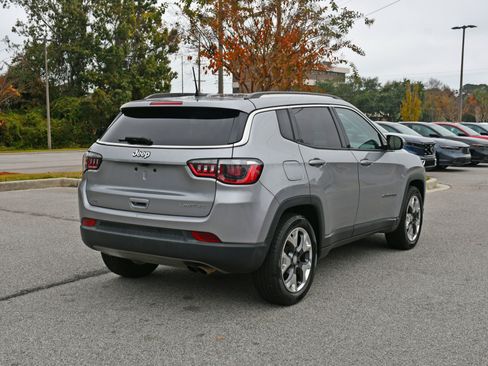 Used 2020 Jeep Compass Limited image 4