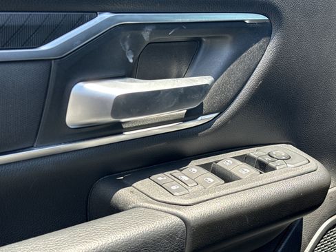 Used 2025 RAM 1500 Big Horn RWD image 14