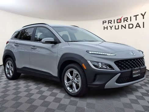 Used 2023 Hyundai Kona SEL w/ Cargo Package AWD/4WD image 3