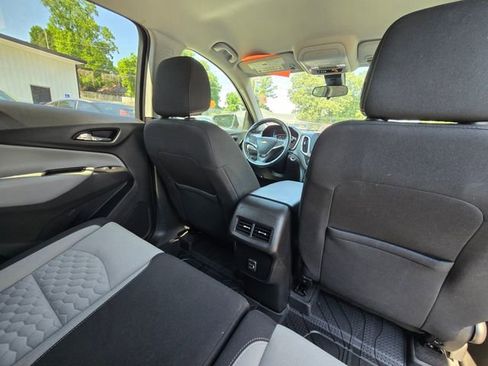 Used 2021 Chevrolet Equinox LT w/ Driver Convenience Package FWD image 19