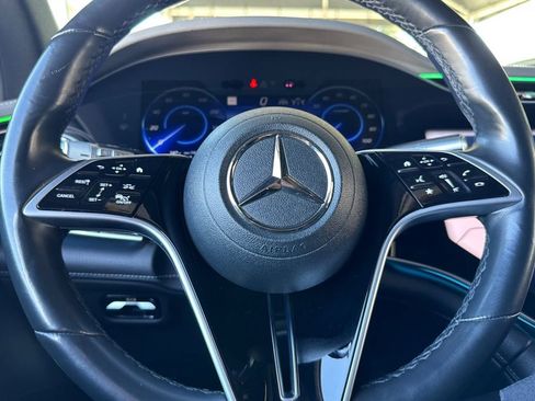 Used 2023 Mercedes-Benz EQS 580 4MATIC SUV image 22
