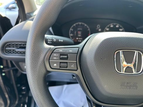 Certified 2026 Honda HR-V LX image 30