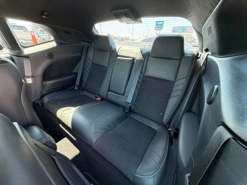 Used 2022 Dodge Challenger SRT Hellcat RWD image 19