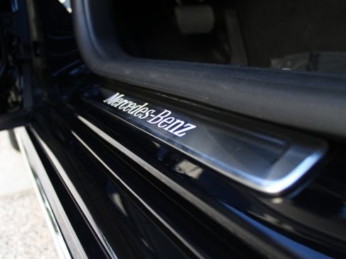 Used 2025 Mercedes-Benz E 350 Sedan image 22