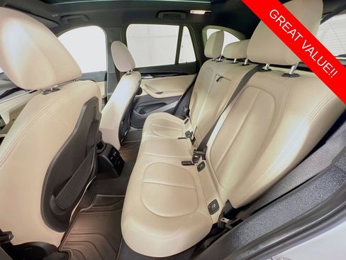 Used 2022 BMW X1 xDrive28i AWD/4WD image 25