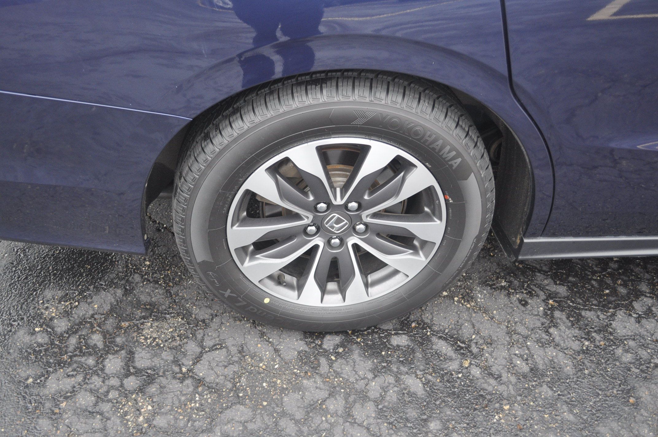 Certified 2024 Honda Odyssey EX-L image 9