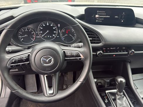 Used 2024 MAZDA MAZDA3 s FWD image 15