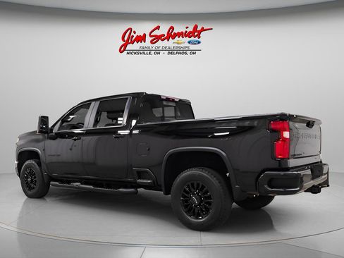 Used 2023 Chevrolet Silverado 2500 LTZ w/ LTZ Plus Package AWD/4WD image 4