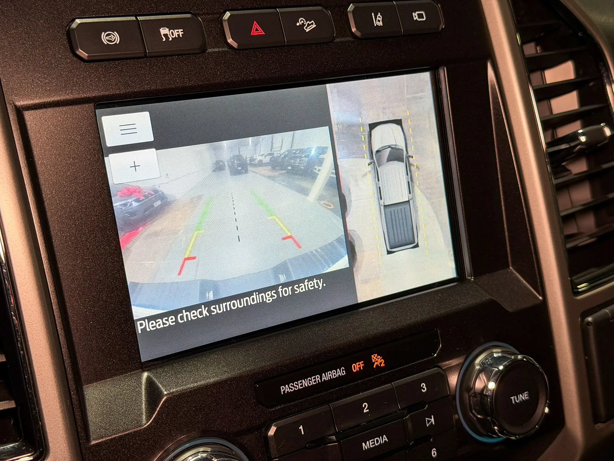 Used 2021 Ford F350 Lariat AWD/4WD image 19