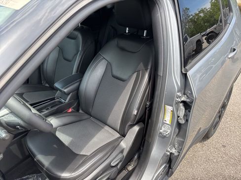 Used 2022 Jeep Compass Altitude image 3