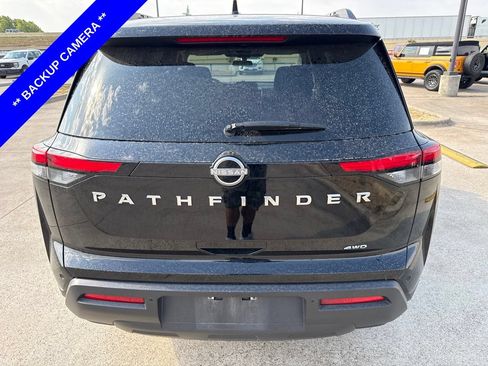 Used 2025 Nissan Pathfinder SV AWD/4WD image 9