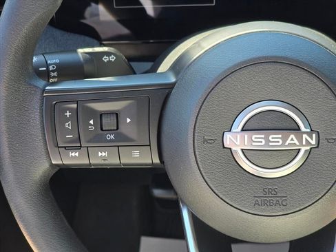 Used 2025 Nissan Kicks SV FWD image 14