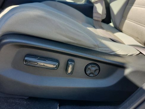 Used 2018 Honda CR-V EX image 10