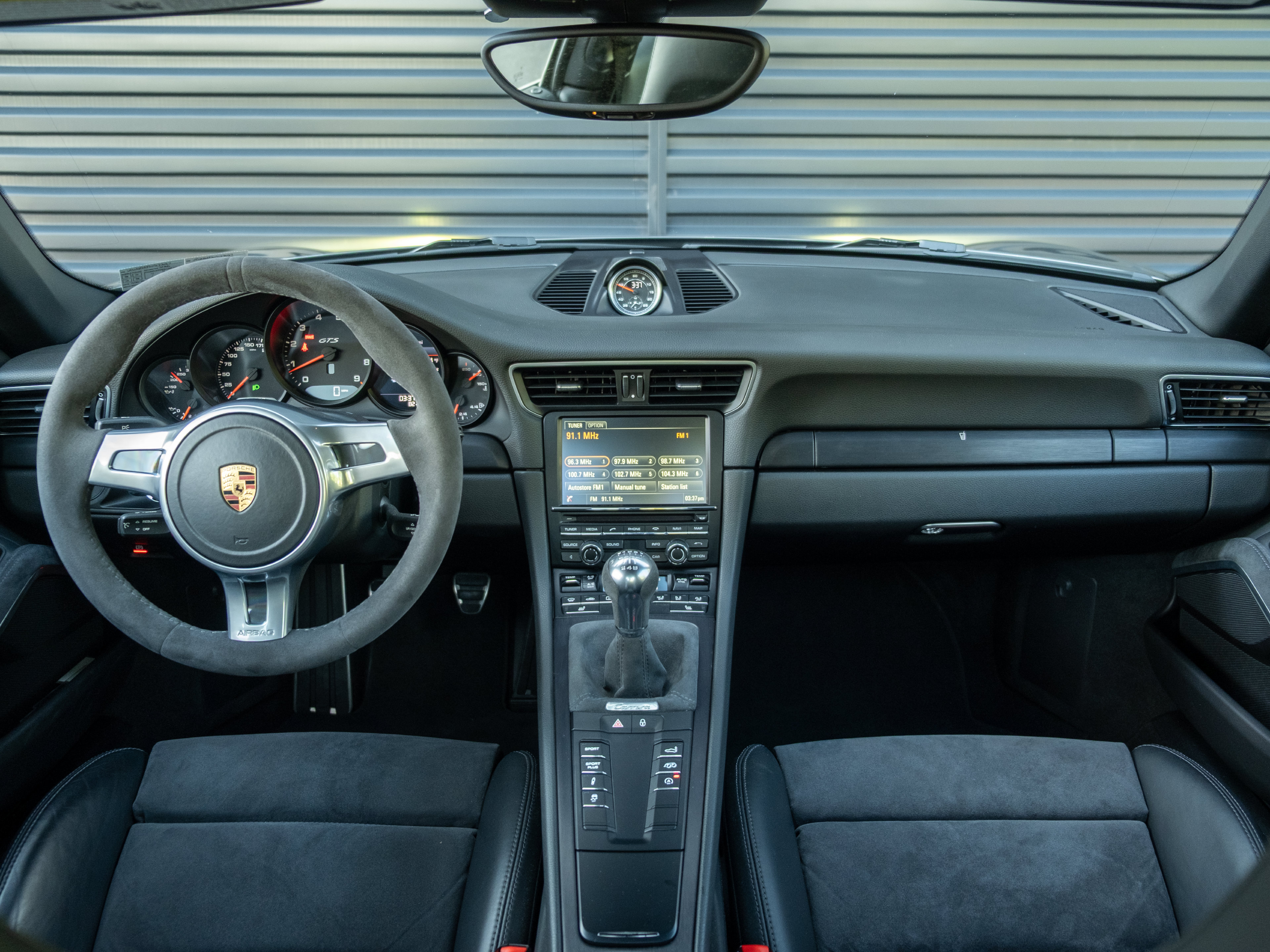 Certified 2016 Porsche 911 Carrera GTS RWD image 6