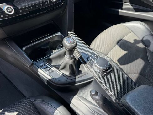 Used 2018 BMW M3 RWD image 44