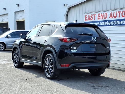 Used 2018 MAZDA CX-5 Touring w/ Preferred Equipment Package AWD/4WD image 3