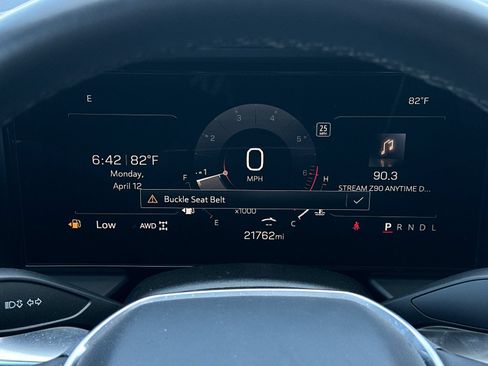 Used 2025 GMC Terrain Elevation AWD/4WD image 26