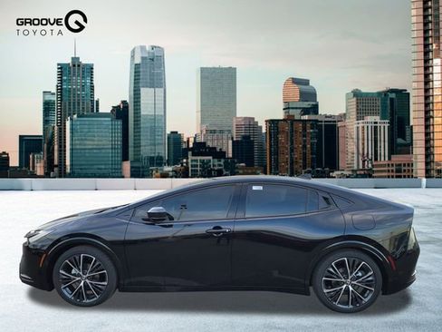 New 2026 Toyota Prius XLE image 2